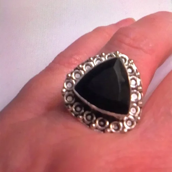 Black Onyx 925 Sterling Silver Ring - Picture 3 of 3